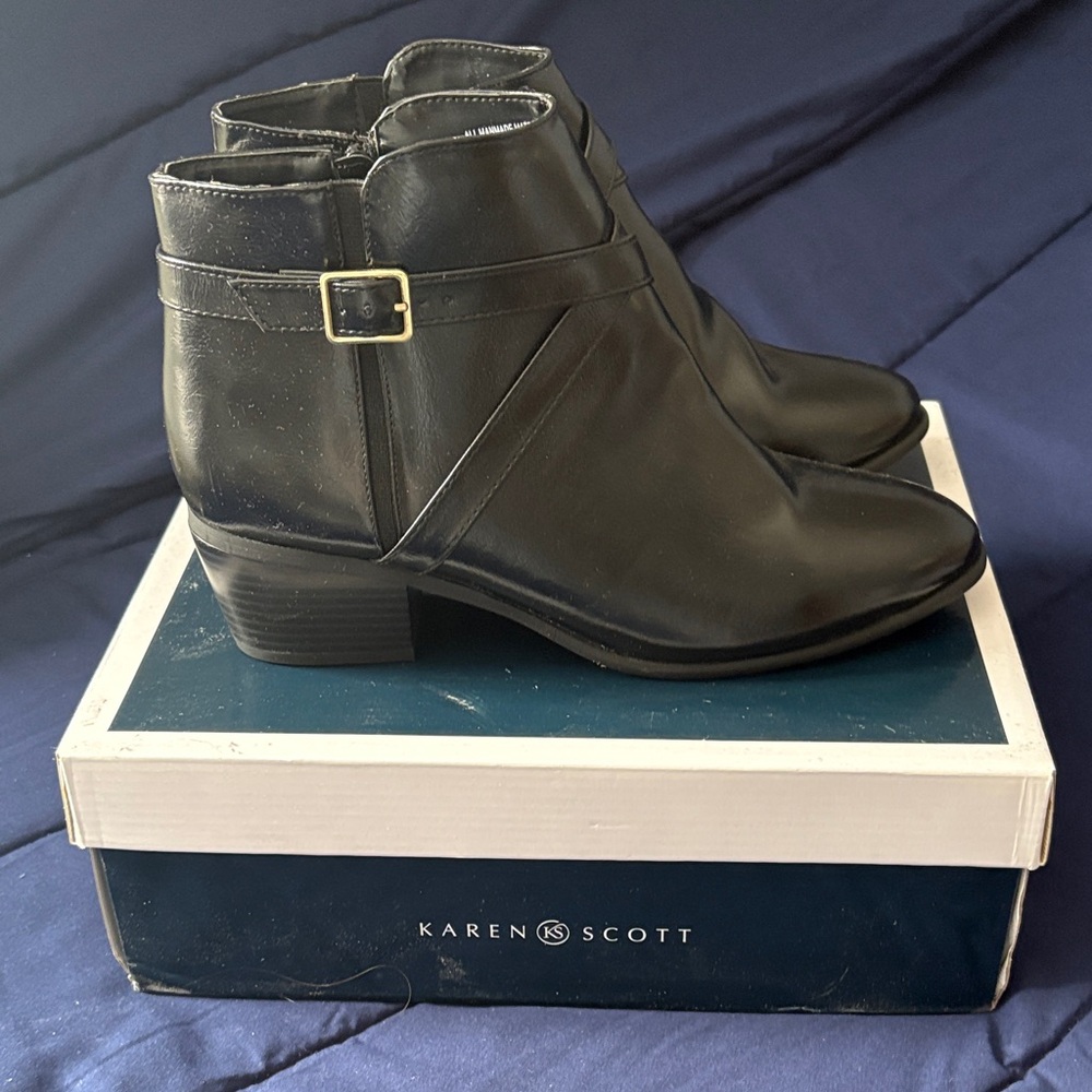 Karen Scott Sleek Black Ankle Booties